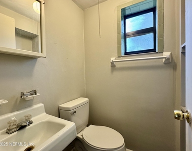 5213 Mcmanus Drive - Photo Thumbnail 8
