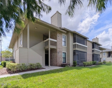 10200 Belle Rive Boulevard - Photo Thumbnail 1