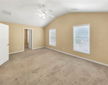 2511 Gadsen Walk - Photo Thumbnail 22