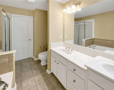 2511 Gadsen Walk - Photo Thumbnail 27