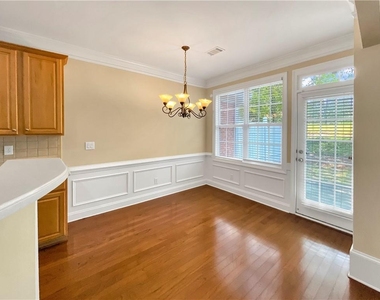 2511 Gadsen Walk - Photo Thumbnail 14