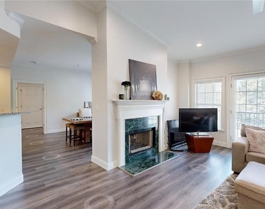3275 Lenox Road Ne - Photo Thumbnail 1