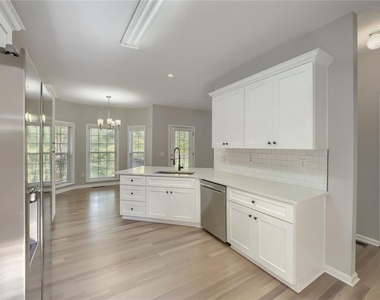 2979 Savannah Walk Lane - Photo Thumbnail 6
