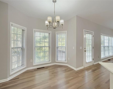 2979 Savannah Walk Lane - Photo Thumbnail 9