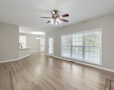 2979 Savannah Walk Lane - Photo Thumbnail 11