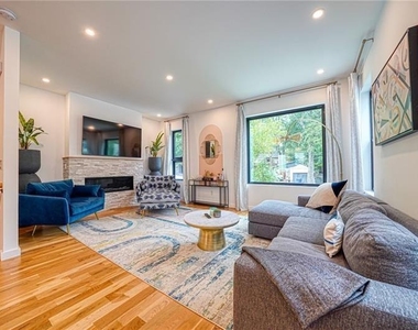 825 Barnett Street - Photo Thumbnail 1