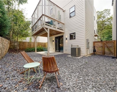 825 Barnett Street - Photo Thumbnail 34