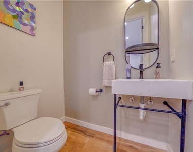 825 Barnett Street - Photo Thumbnail 11