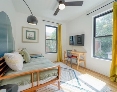 825 Barnett Street - Photo Thumbnail 25