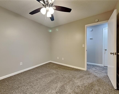 2211 Grayfield Drive - Photo Thumbnail 12