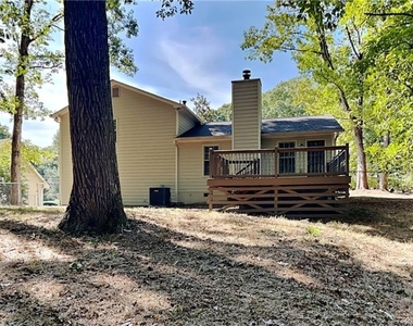 2211 Grayfield Drive - Photo Thumbnail 16
