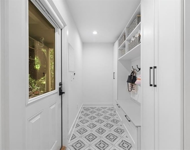 3647 Keswick Drive - Photo Thumbnail 18