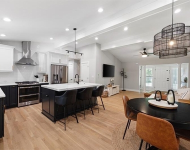 3647 Keswick Drive - Photo Thumbnail 8