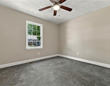 1124 Love Street Se - Photo Thumbnail 9