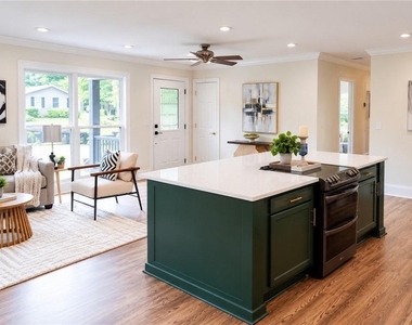 1572 Darwen Lane - Photo Thumbnail 12