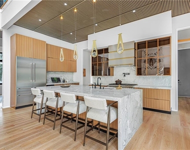 4232 Edgewood Court - Photo Thumbnail 5