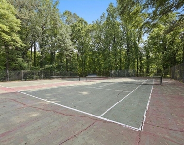 3091 Colonial Way - Photo Thumbnail 9