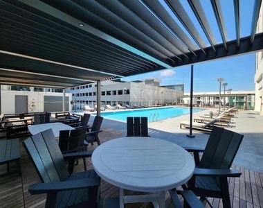 1280 W Peachtree Street Nw - Photo Thumbnail 8
