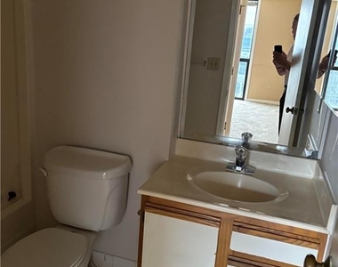 1280 W Peachtree Street Nw - Photo Thumbnail 12