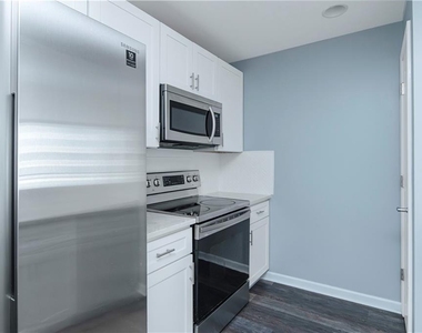 3040 Peachtree Road - Photo Thumbnail 9