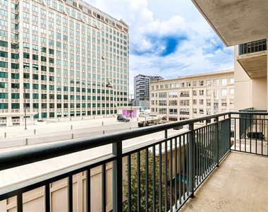 3040 Peachtree Road - Photo Thumbnail 17