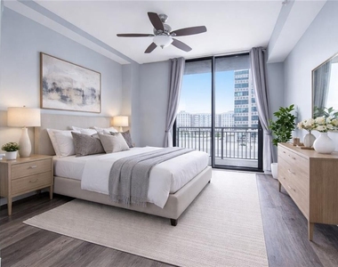 3040 Peachtree Road - Photo Thumbnail 1