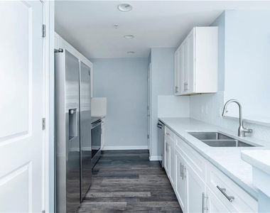 3040 Peachtree Road - Photo Thumbnail 8