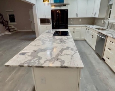 3009 Oakvale Hts - Photo Thumbnail 13