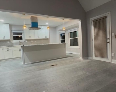 3009 Oakvale Hts - Photo Thumbnail 2