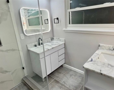 3009 Oakvale Hts - Photo Thumbnail 8