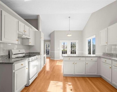 1840 Heatherton Road - Photo Thumbnail 2