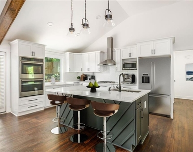 1461 Lively Ridge Road Ne - Photo Thumbnail 3