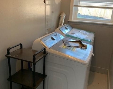 470 Karen Drive - Photo Thumbnail 16