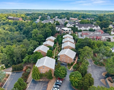 812 Creek View Lane - Photo Thumbnail 40