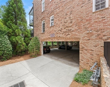 812 Creek View Lane - Photo Thumbnail 29