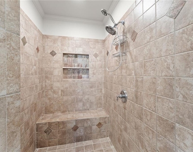 812 Creek View Lane - Photo Thumbnail 17