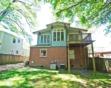 412 Hilldale Drive - Photo Thumbnail 21