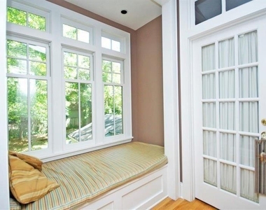 412 Hilldale Drive - Photo Thumbnail 14