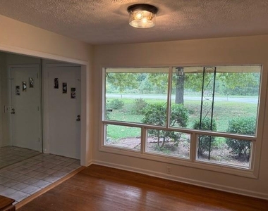 920 S Stone Mountain Lithonia Road - Photo Thumbnail 4