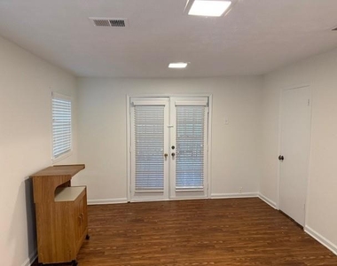 920 S Stone Mountain Lithonia Road - Photo Thumbnail 16