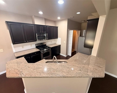 13256 Warrensville Cove - Photo Thumbnail 2