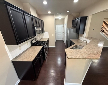 13256 Warrensville Cove - Photo Thumbnail 1