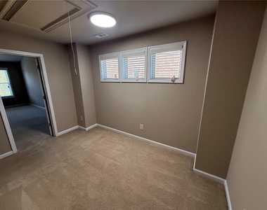 13256 Warrensville Cove - Photo Thumbnail 24