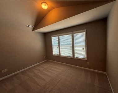 13256 Warrensville Cove - Photo Thumbnail 21