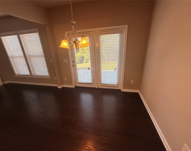 13256 Warrensville Cove - Photo Thumbnail 9