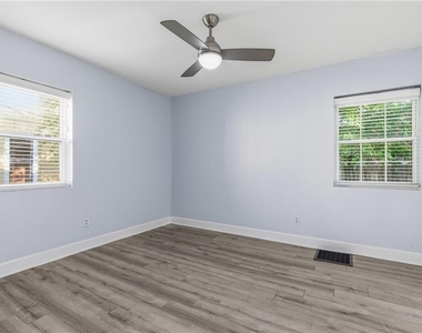 1780 John Calvin Avenue - Photo Thumbnail 5