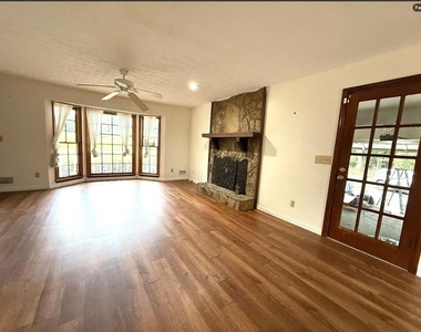 1075 Sanders Road - Photo Thumbnail 4