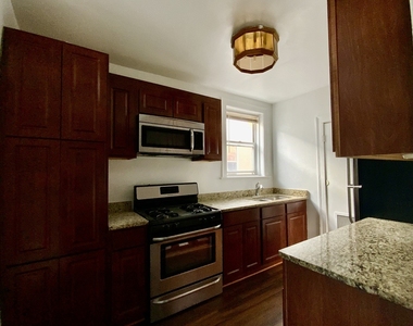 5511 W Diversey Avenue - Photo Thumbnail 13