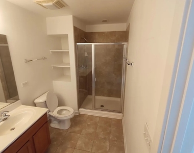 1228 W Monroe Street - Photo Thumbnail 17