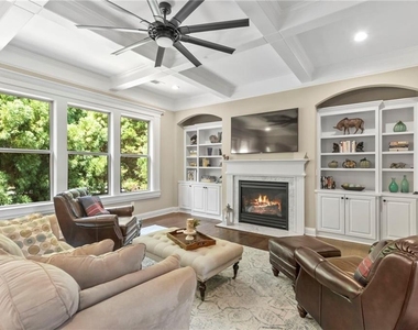 12460 Pindell Circle - Photo Thumbnail 8